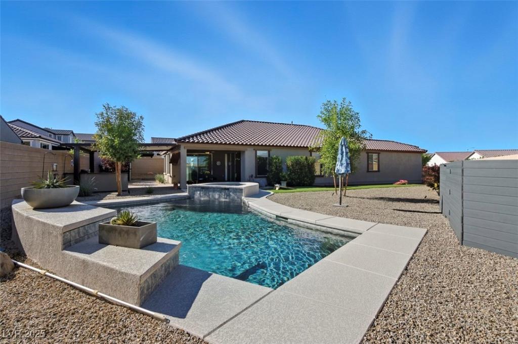 MLS #2728427 image #0