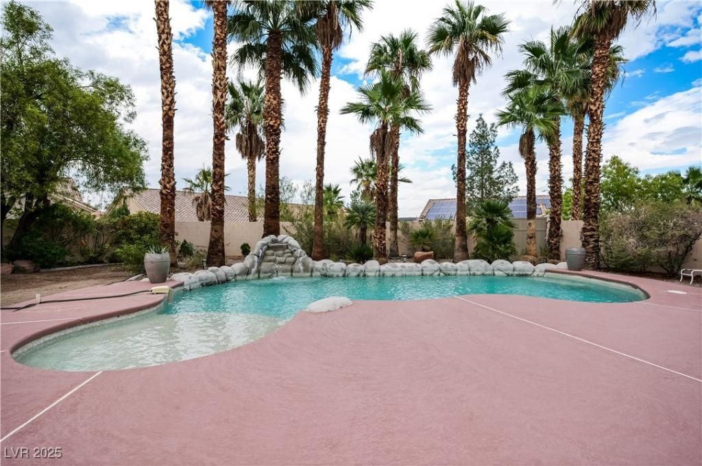 MLS #2728669 image #0