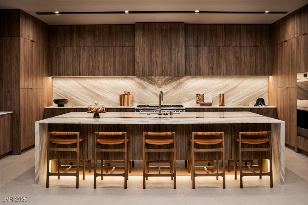 MLS #2729056 image #0