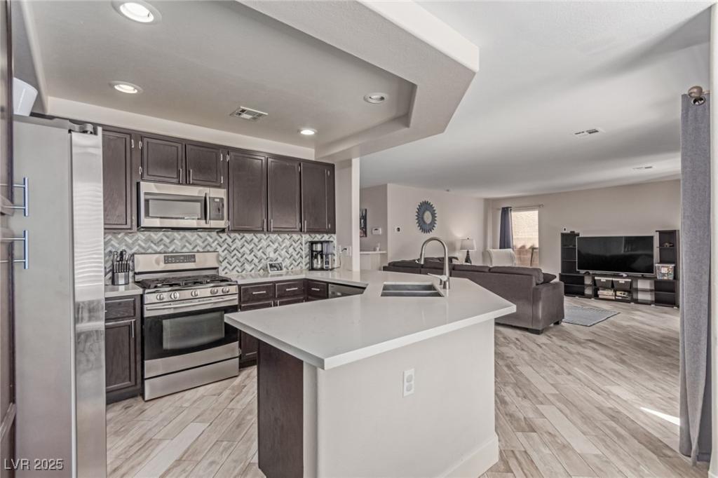 MLS #2729347 image #0