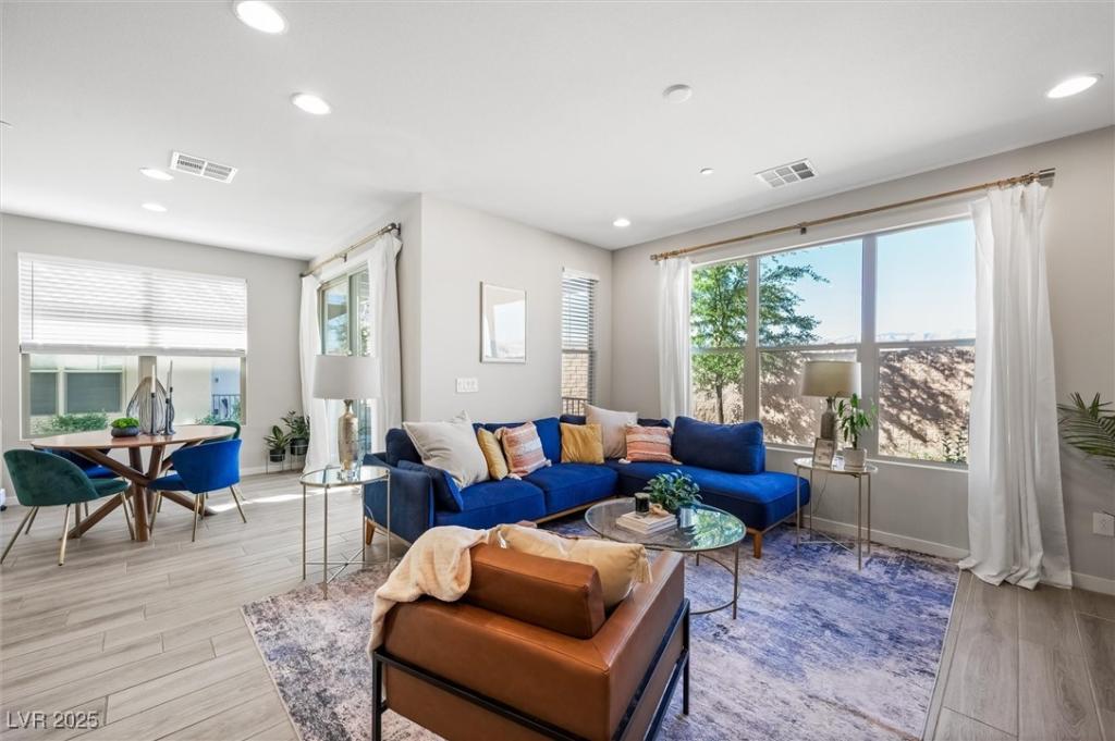 MLS #2729382 image #0