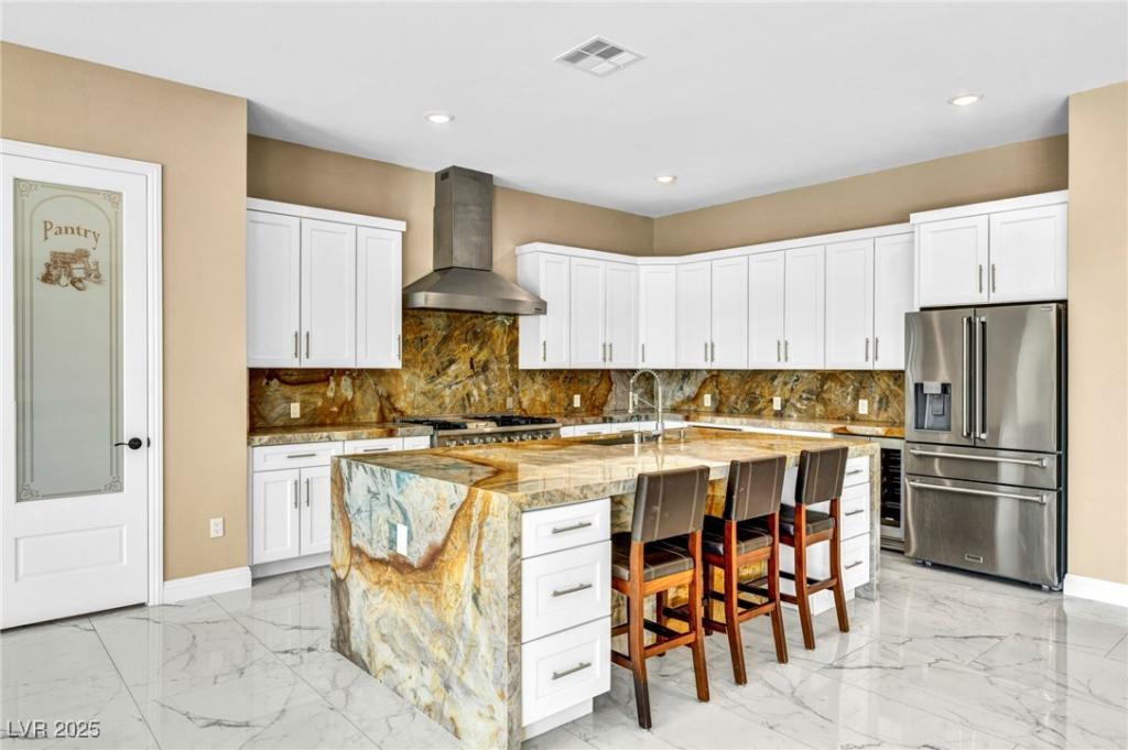 MLS #2730013 image #0