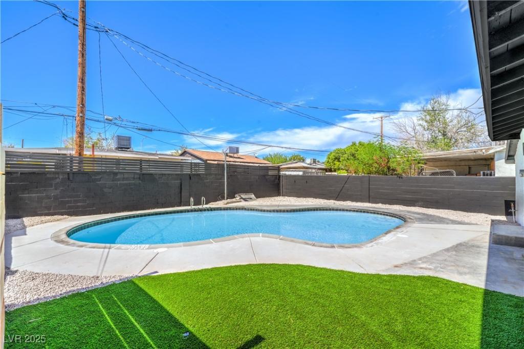 MLS #2731424 image #0