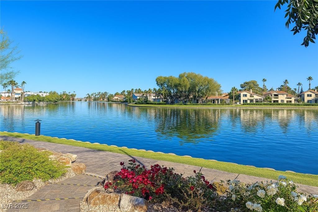 MLS #2731875 image #0