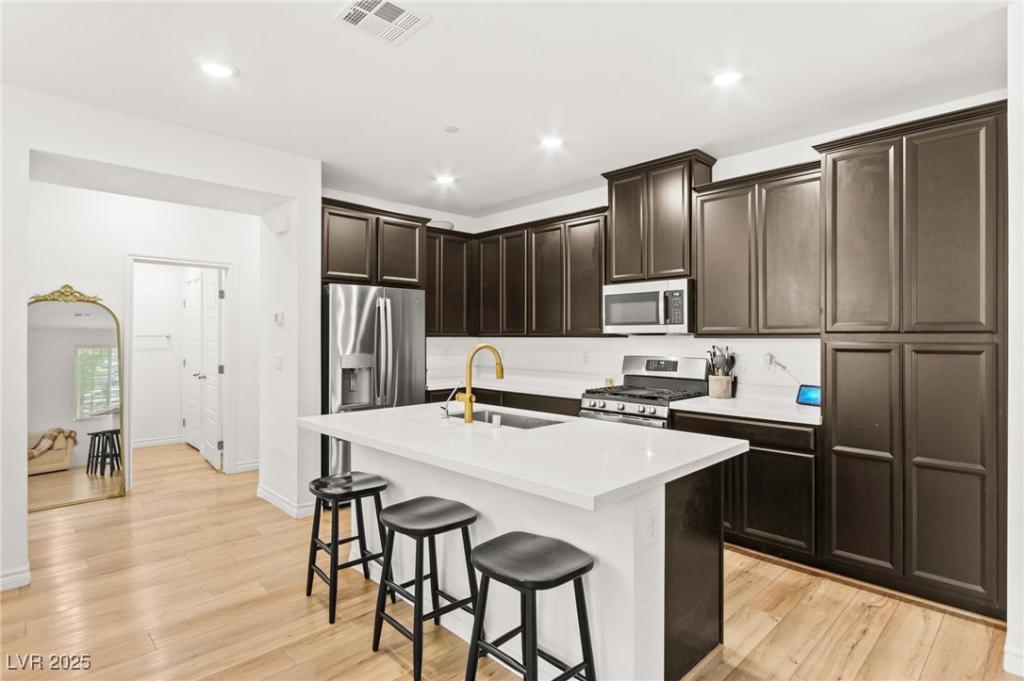 MLS #2732086 image #0