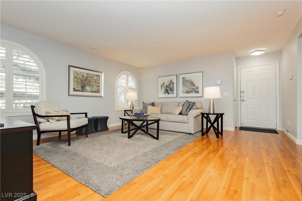 MLS #2732912 image #0