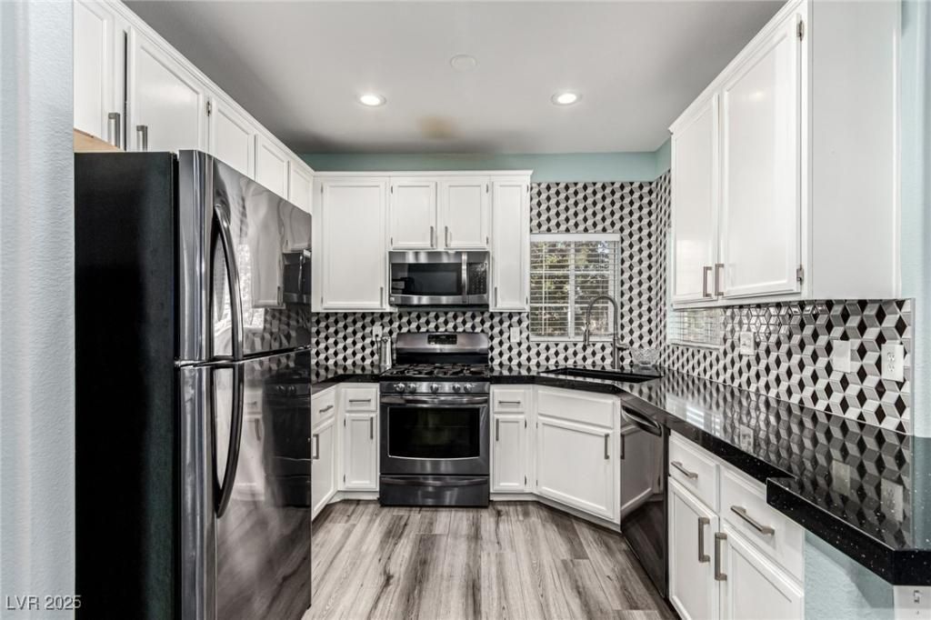 MLS #2732928 image #0