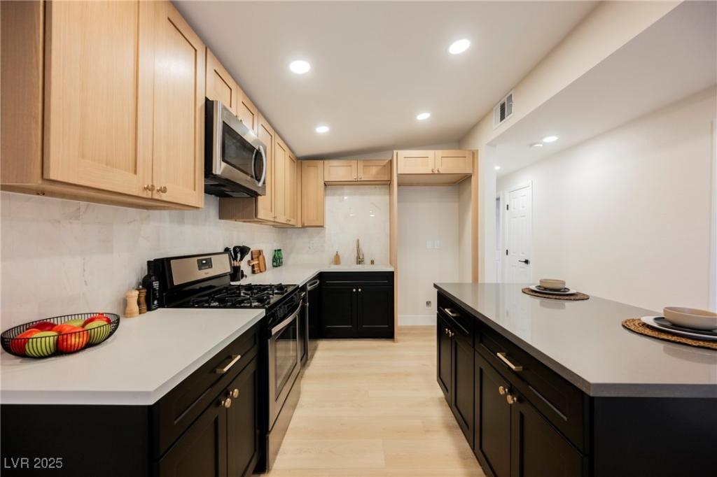 MLS #2733672 image #0