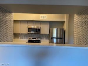 MLS #2733904 image #0