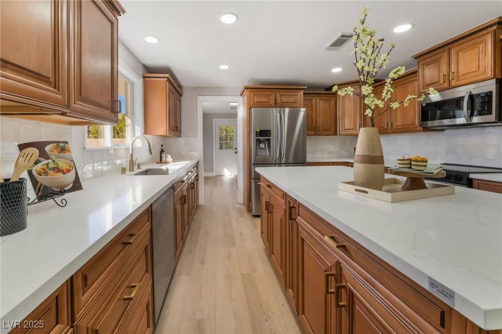 MLS #2734216 image #0