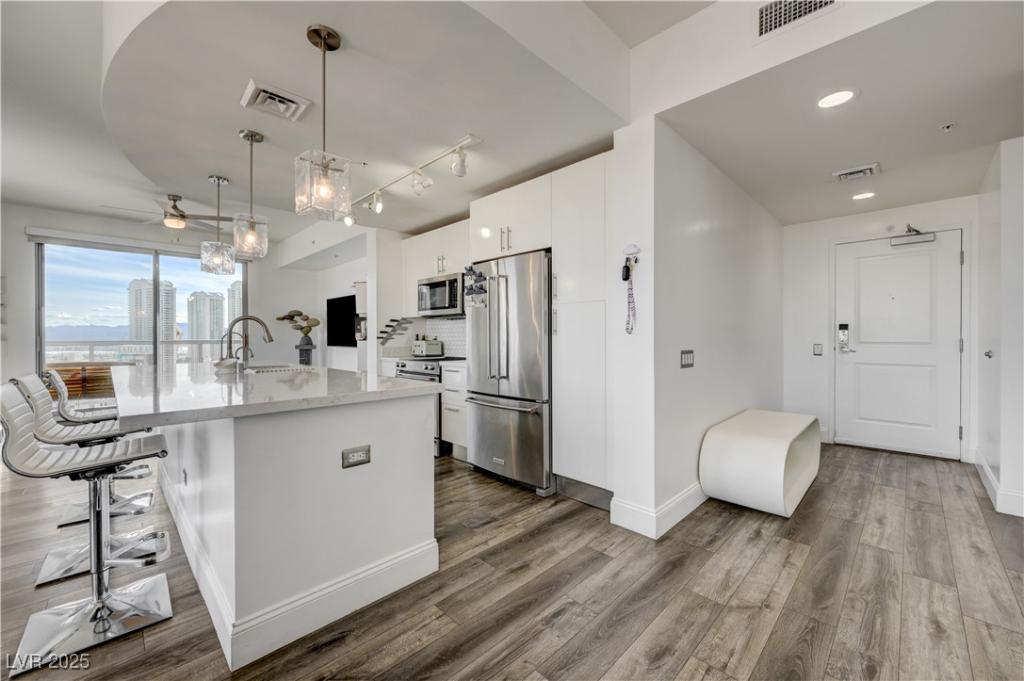 MLS #2734300 image #0