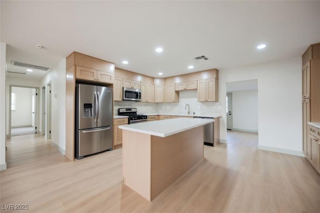 MLS #2734706 image #0