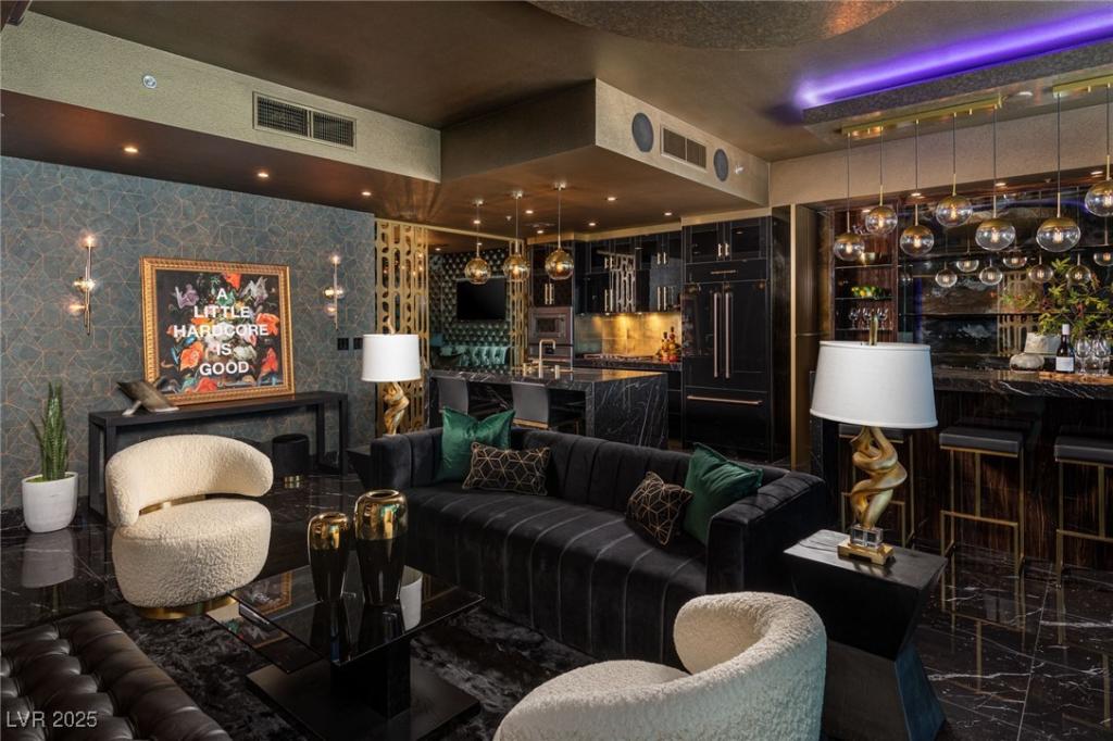 MLS #2735187 image #0