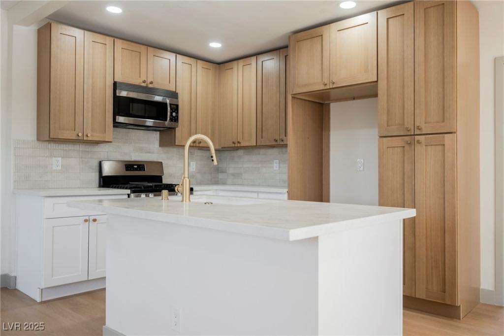 MLS #2735343 image #0