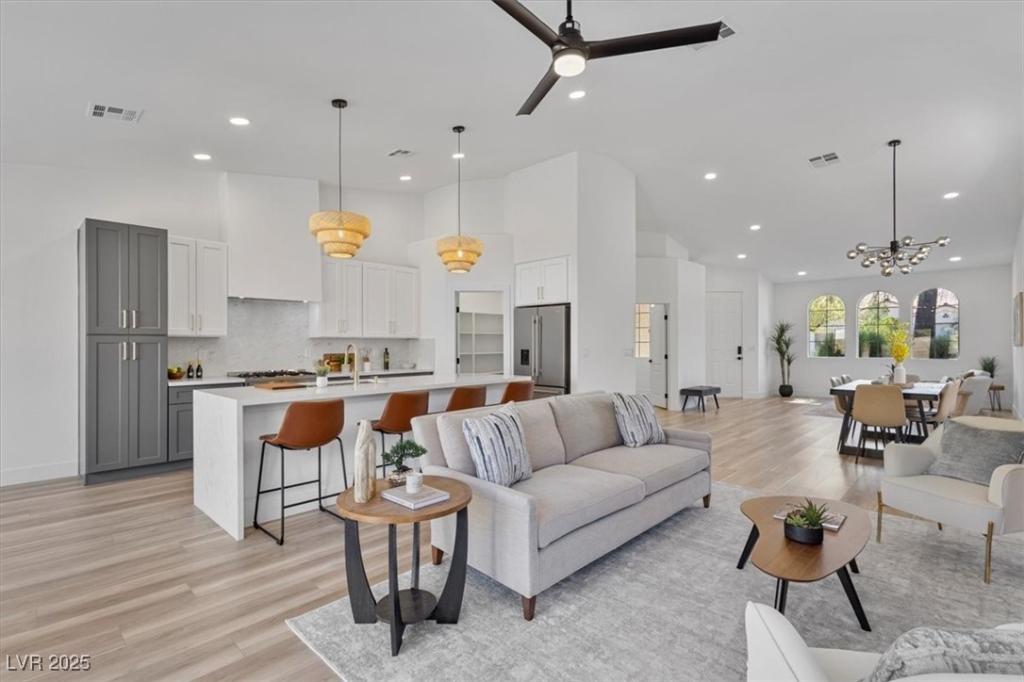 MLS #2735404 image #0