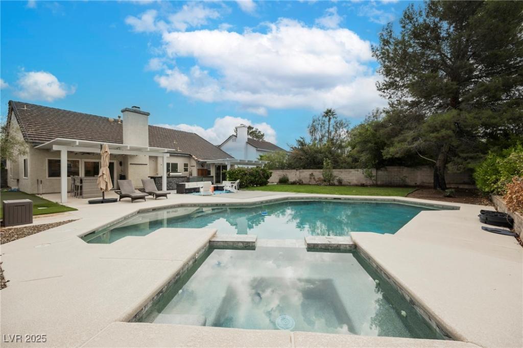 MLS #2735755 image #0