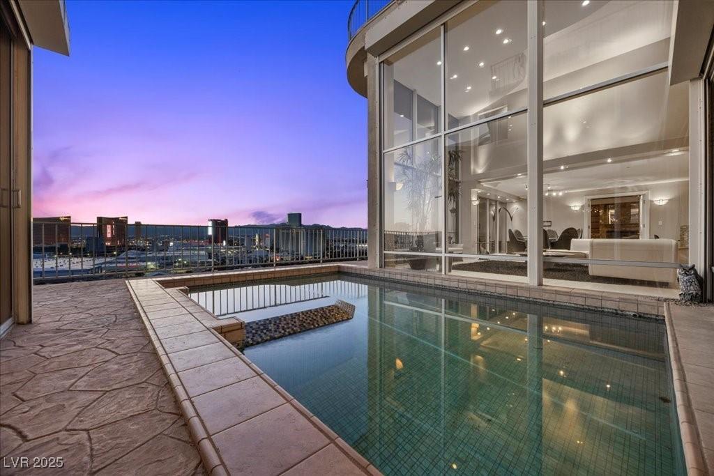 MLS #2735876 image #0