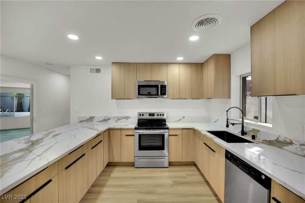 MLS #2736559 image #0