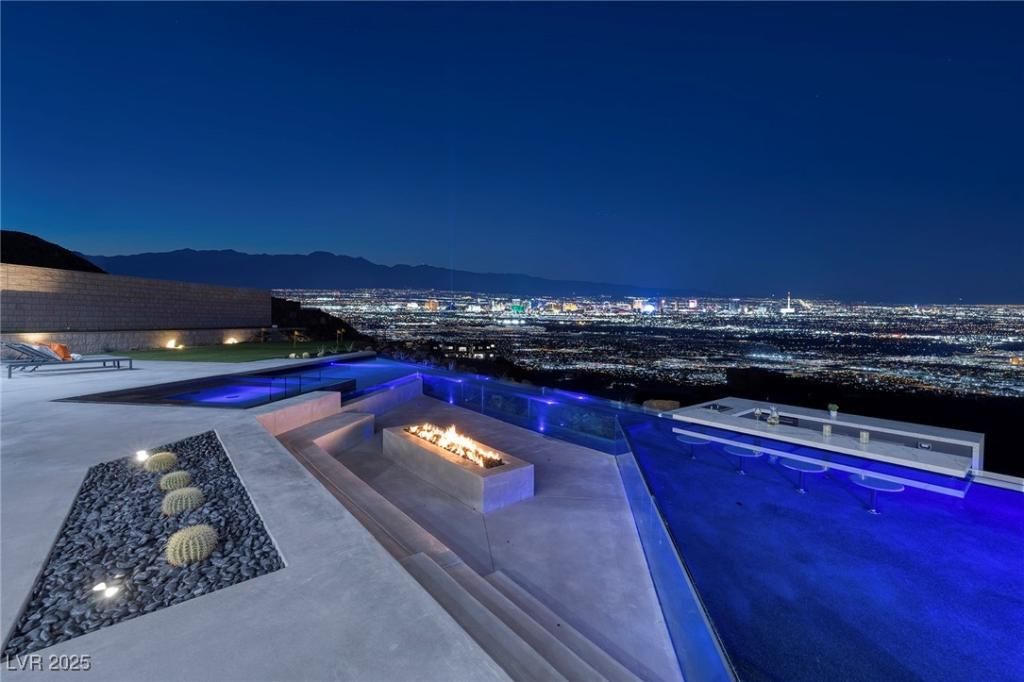 MLS #2736663 image #0