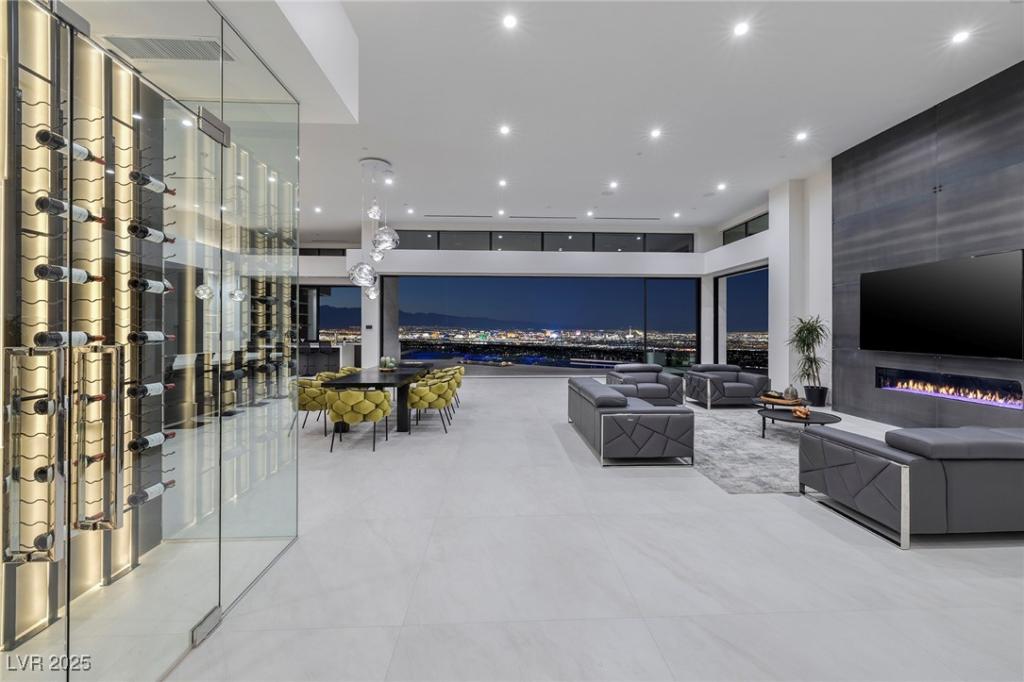 MLS #2736663 image #0