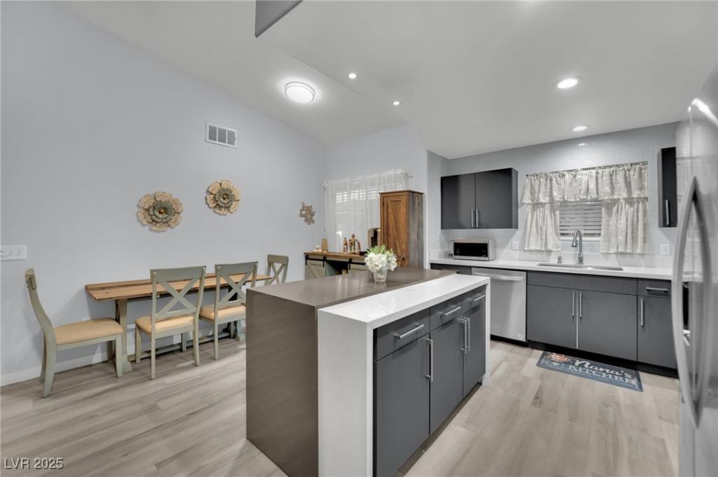 MLS #2736668 image #0