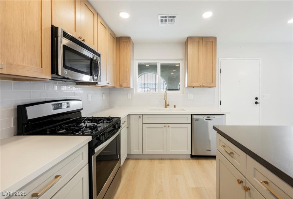 MLS #2736830 image #0