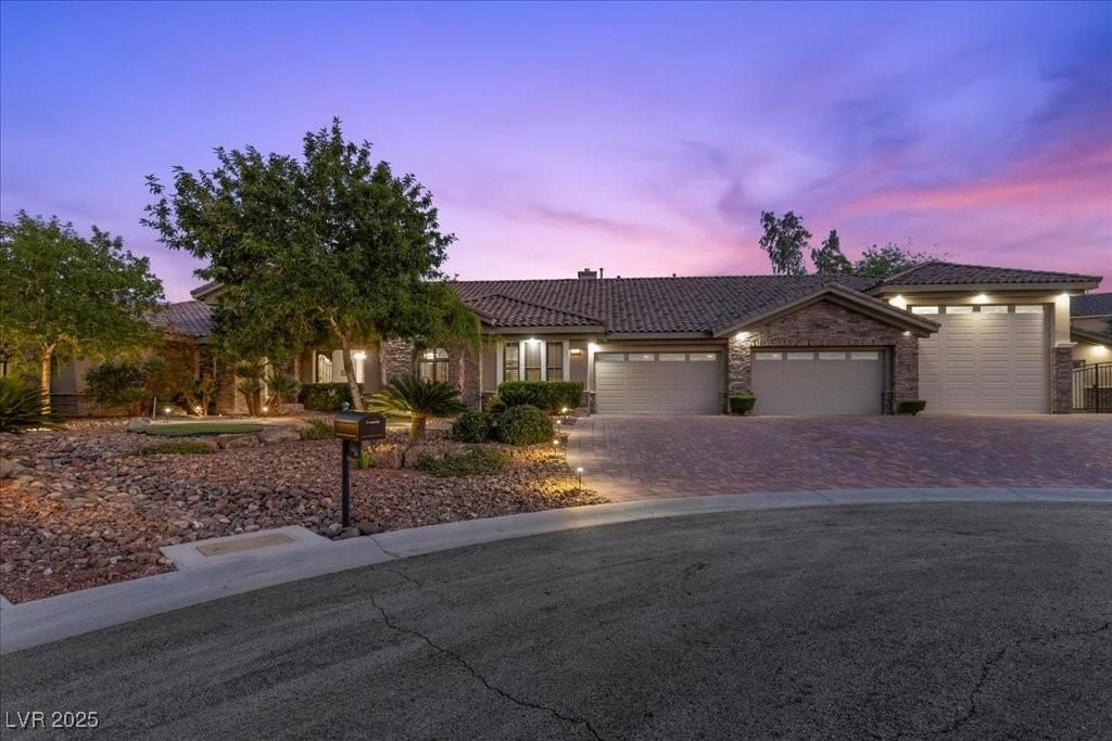 MLS #2737967 image #0