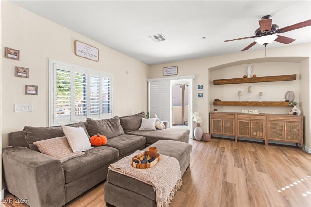 MLS #2737991 image #0