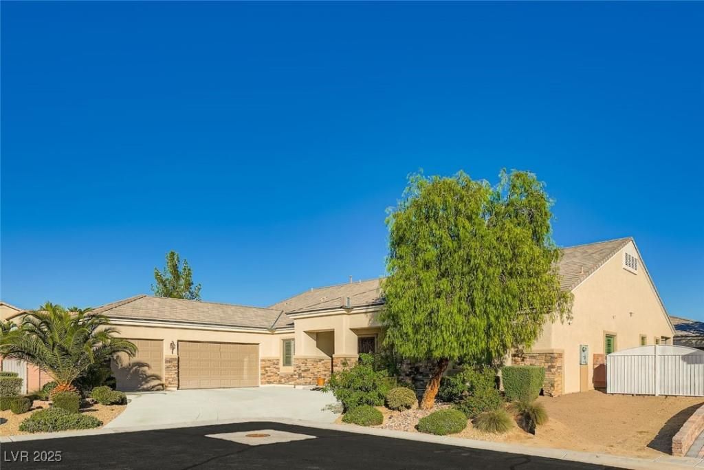 MLS #2738012 image #0