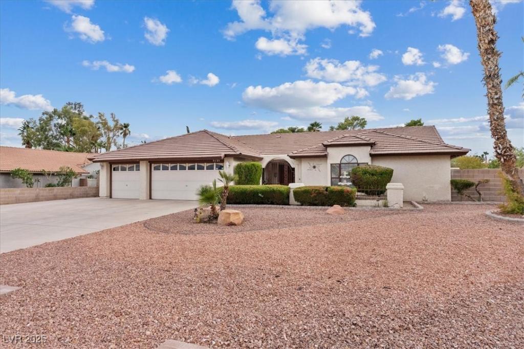 MLS #2738210 image #0