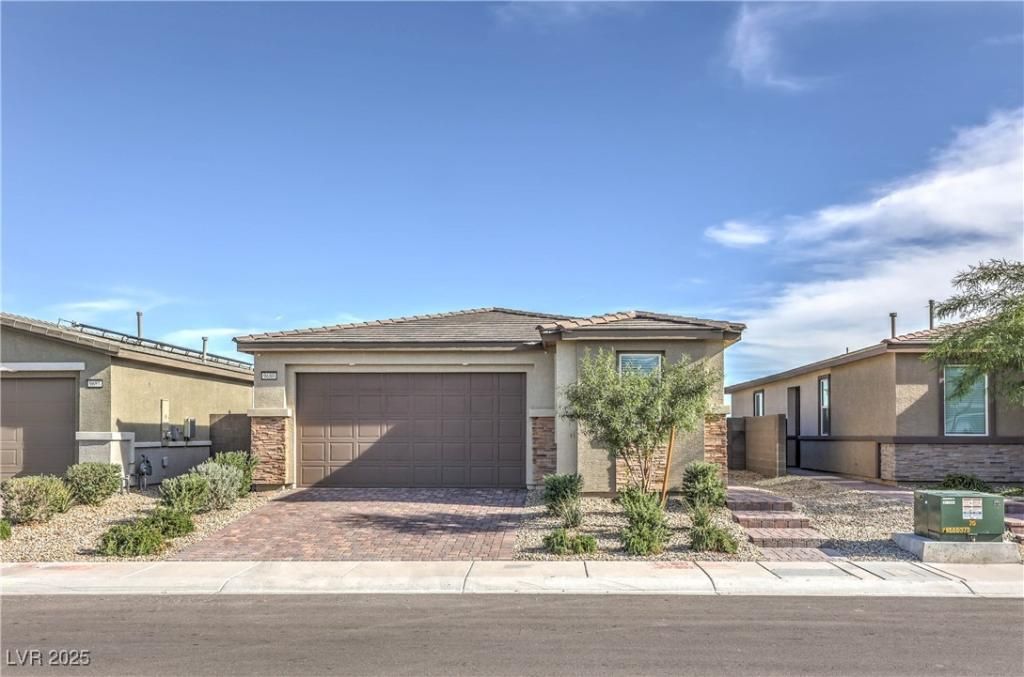 MLS #2738230 image #0