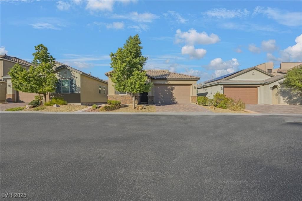 MLS #2738448 image #0