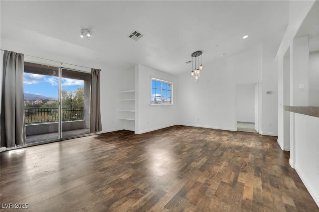 MLS #2738458 image #0