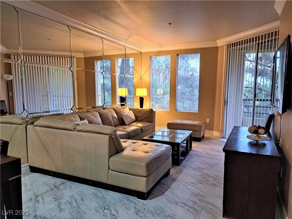 MLS #2738742 image #0