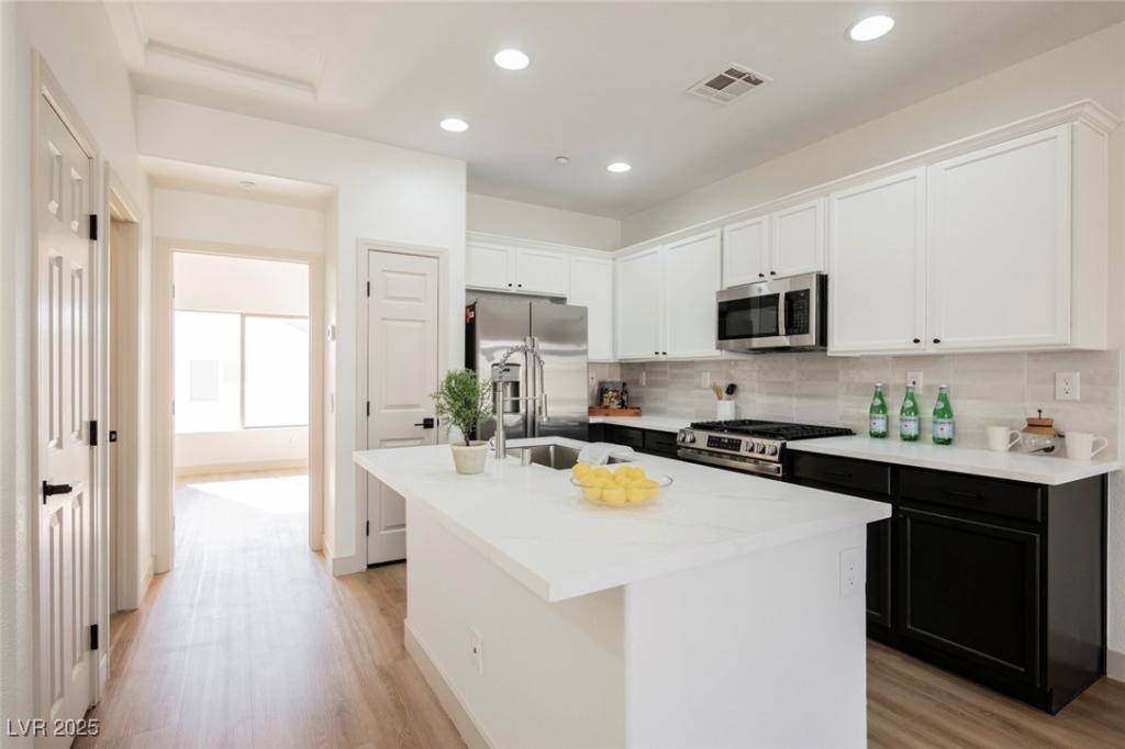 MLS #2738821 image #0