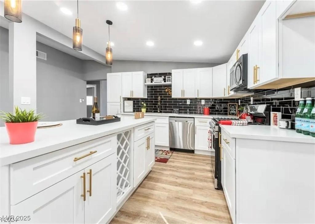 MLS #2740077 image #0