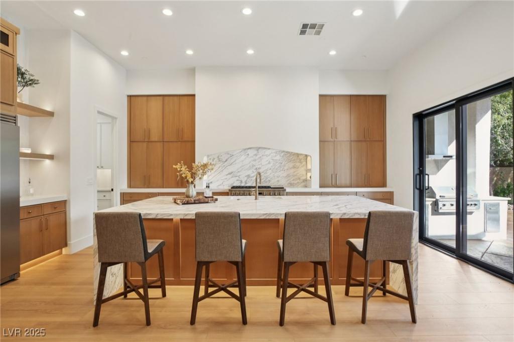 MLS #2740094 image #0