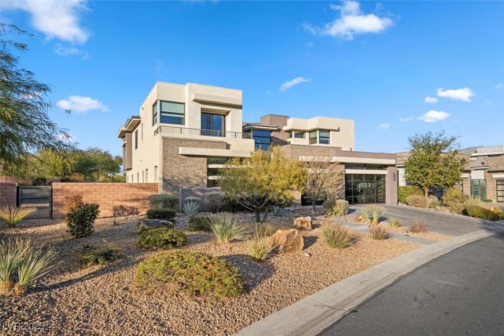 MLS #2740624 image #0