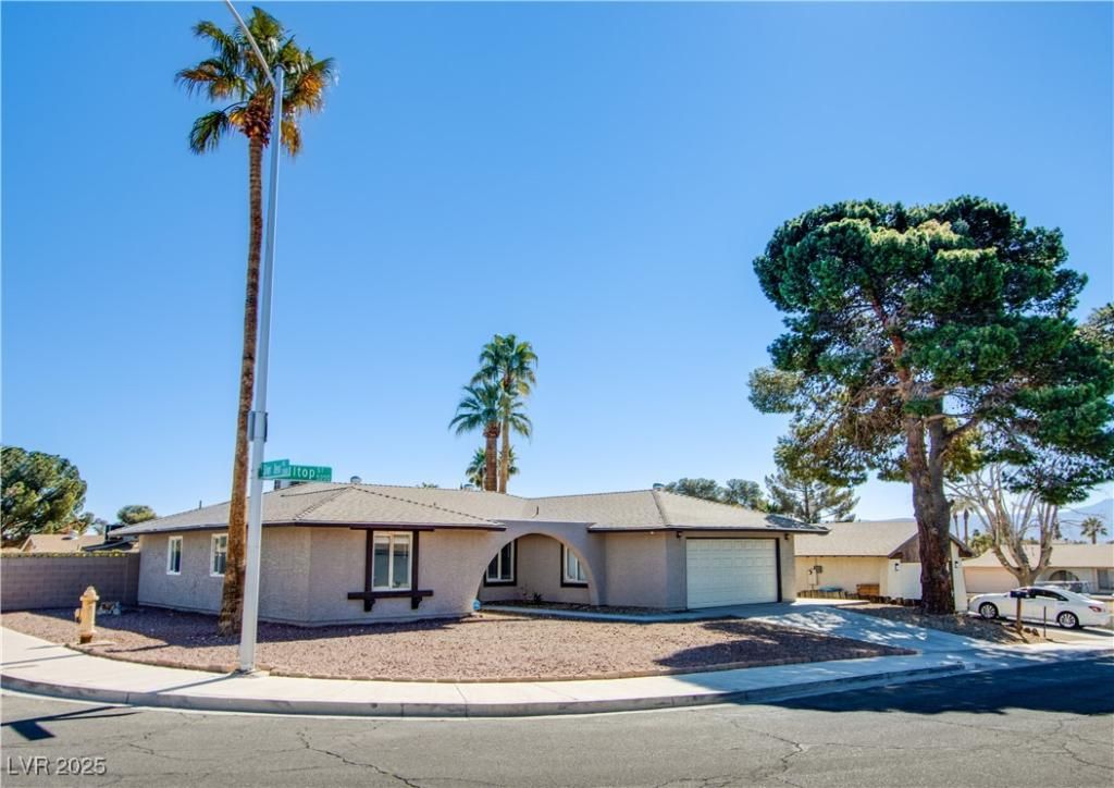 MLS #2741272 image #0