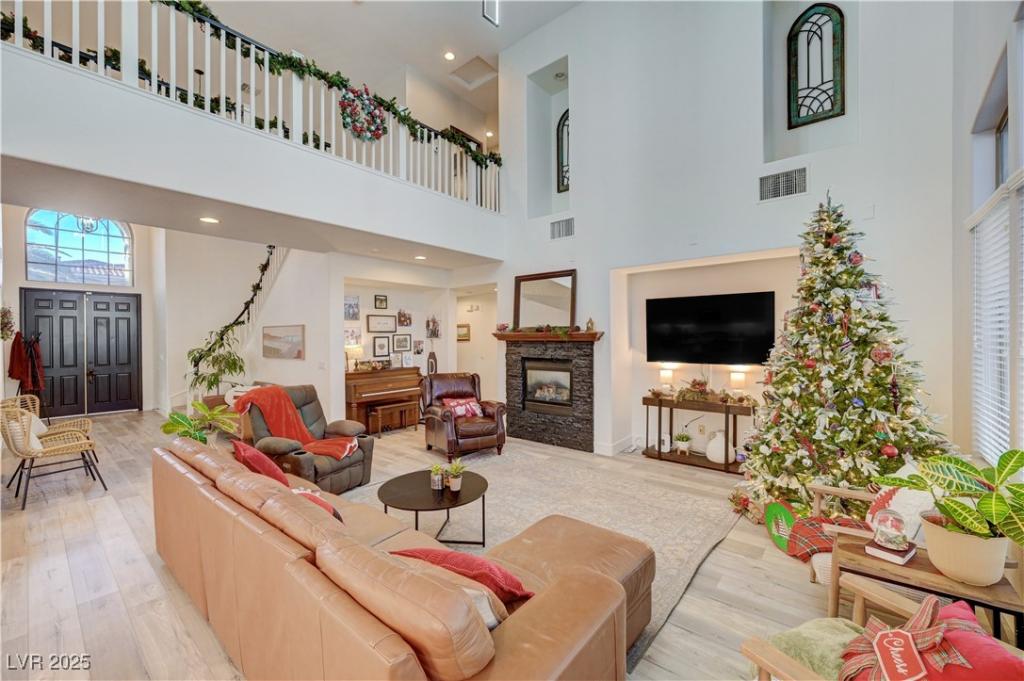 MLS #2741813 image #0