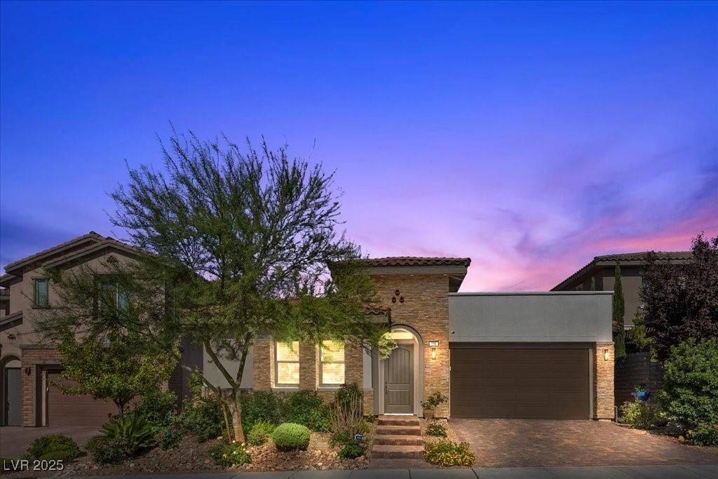 MLS #2742018 image #0