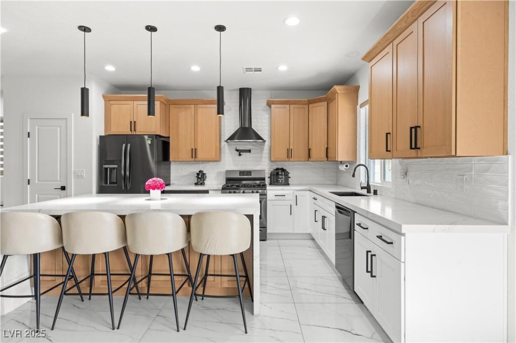 MLS #2742042 image #0