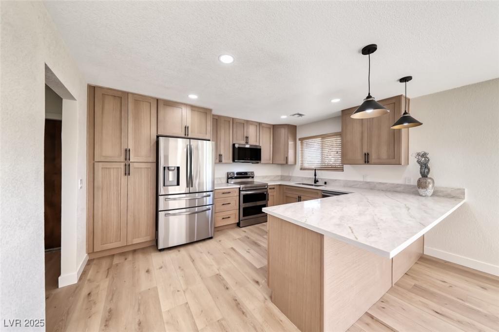 MLS #2742155 image #0