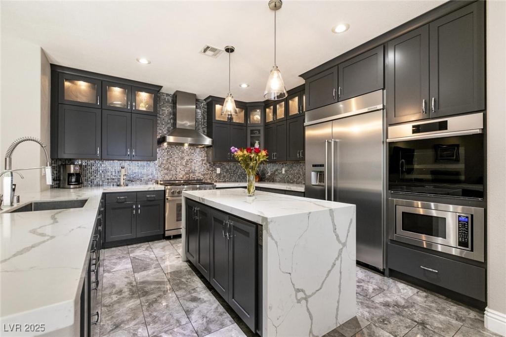 MLS #2742431 image #0