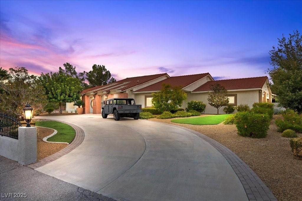 MLS #2742462 image #0