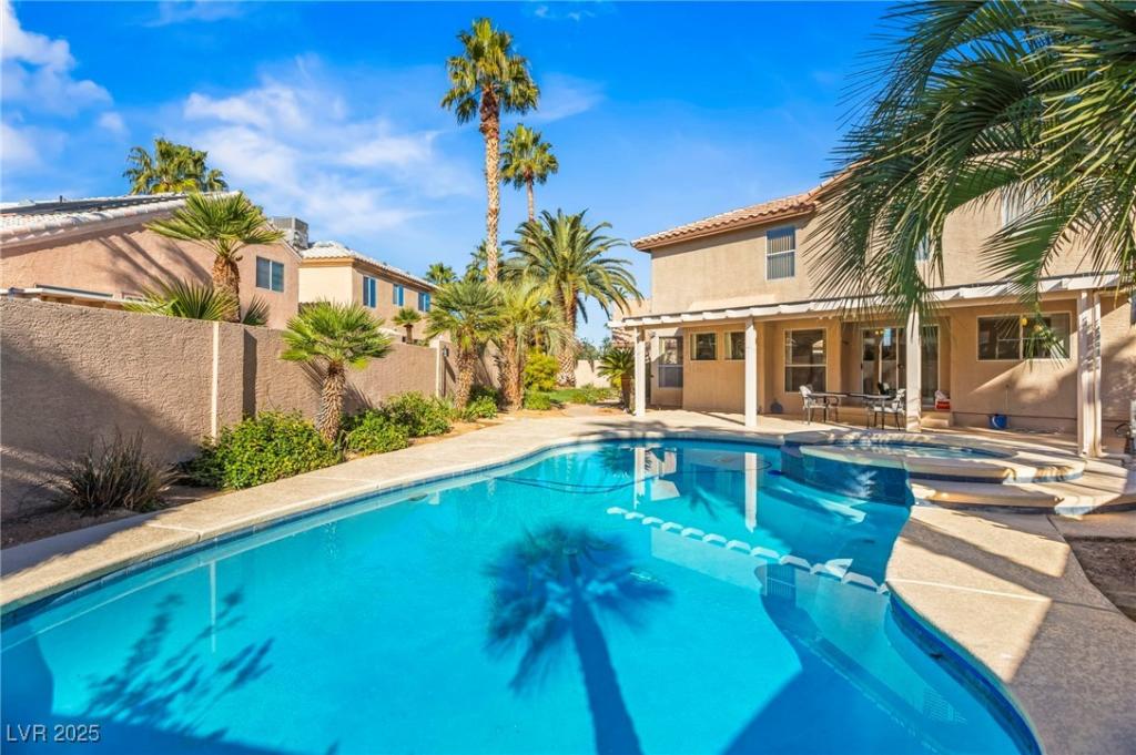 MLS #2742837 image #0