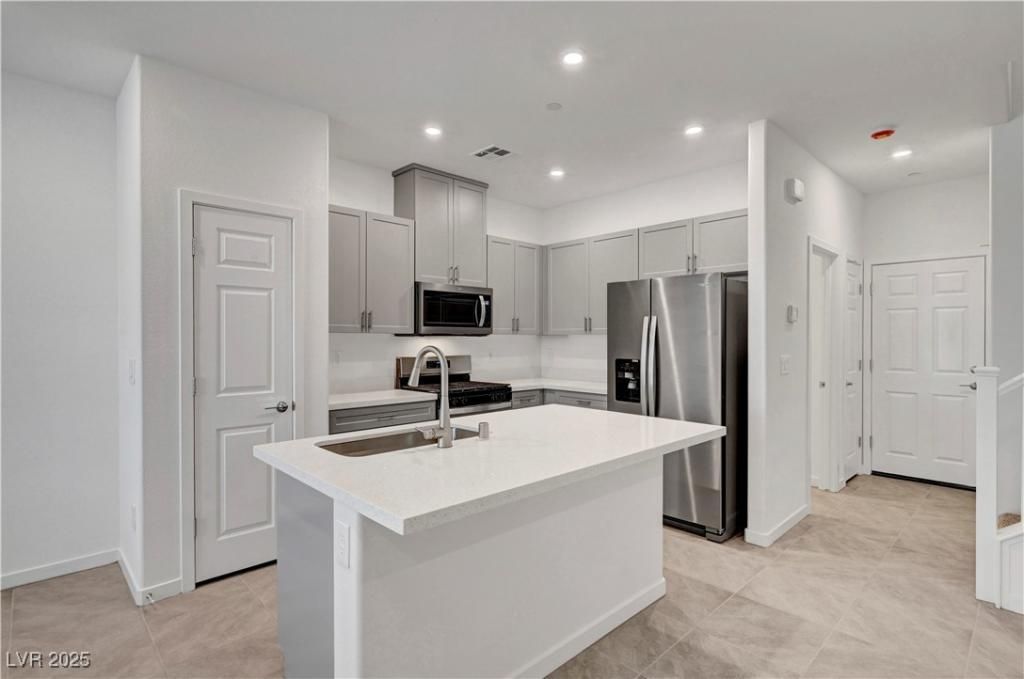 MLS #2742859 image #0