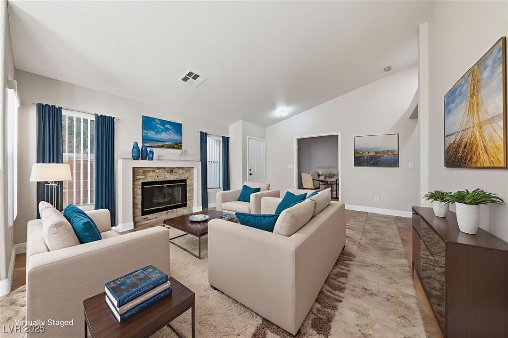 MLS #2742903 image #0