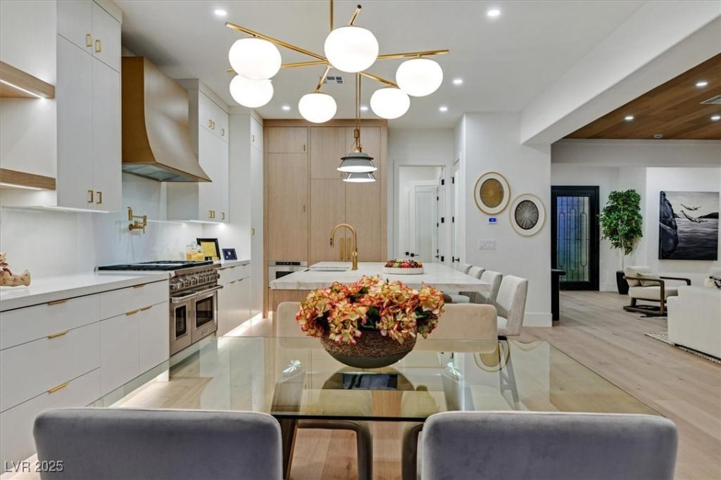 MLS #2742959 image #0