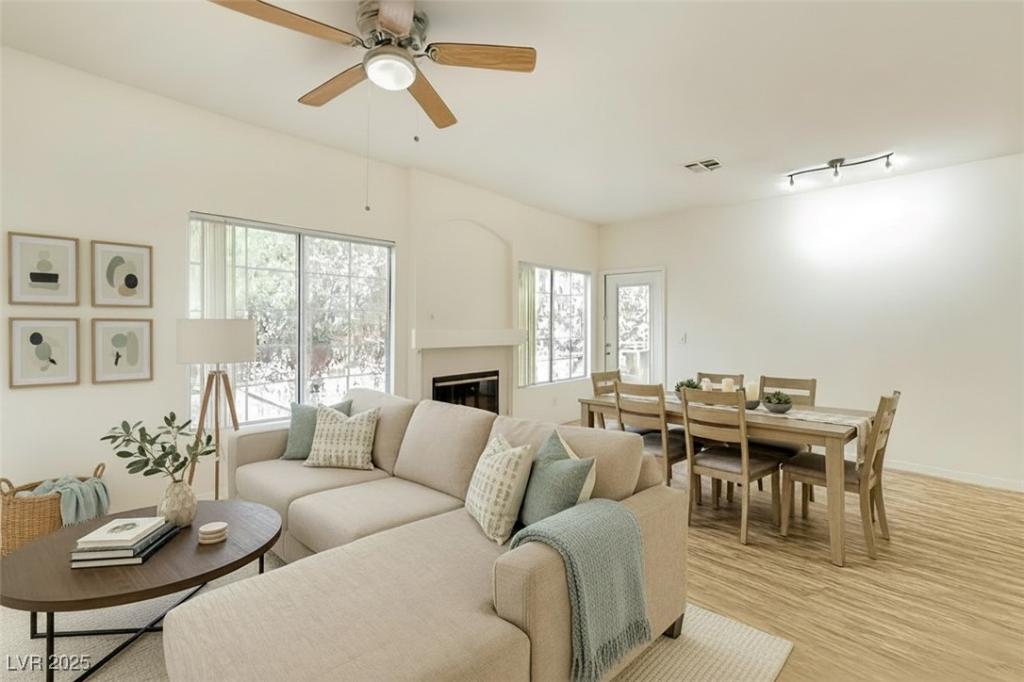 MLS #2743107 image #0